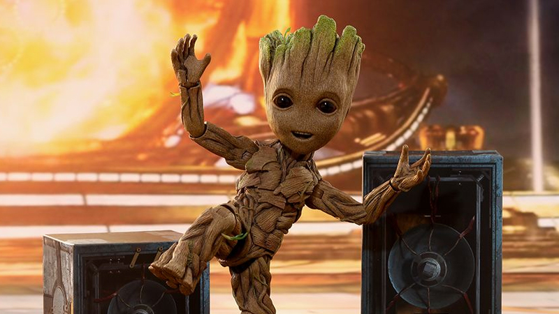 Illustration for article titled Life-Sized Star Wars and Guardians of the Galaxy Toys, and More of the Biggest Toys of the Week